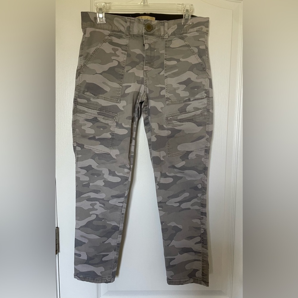 Democracy Light Camouflage Jeans